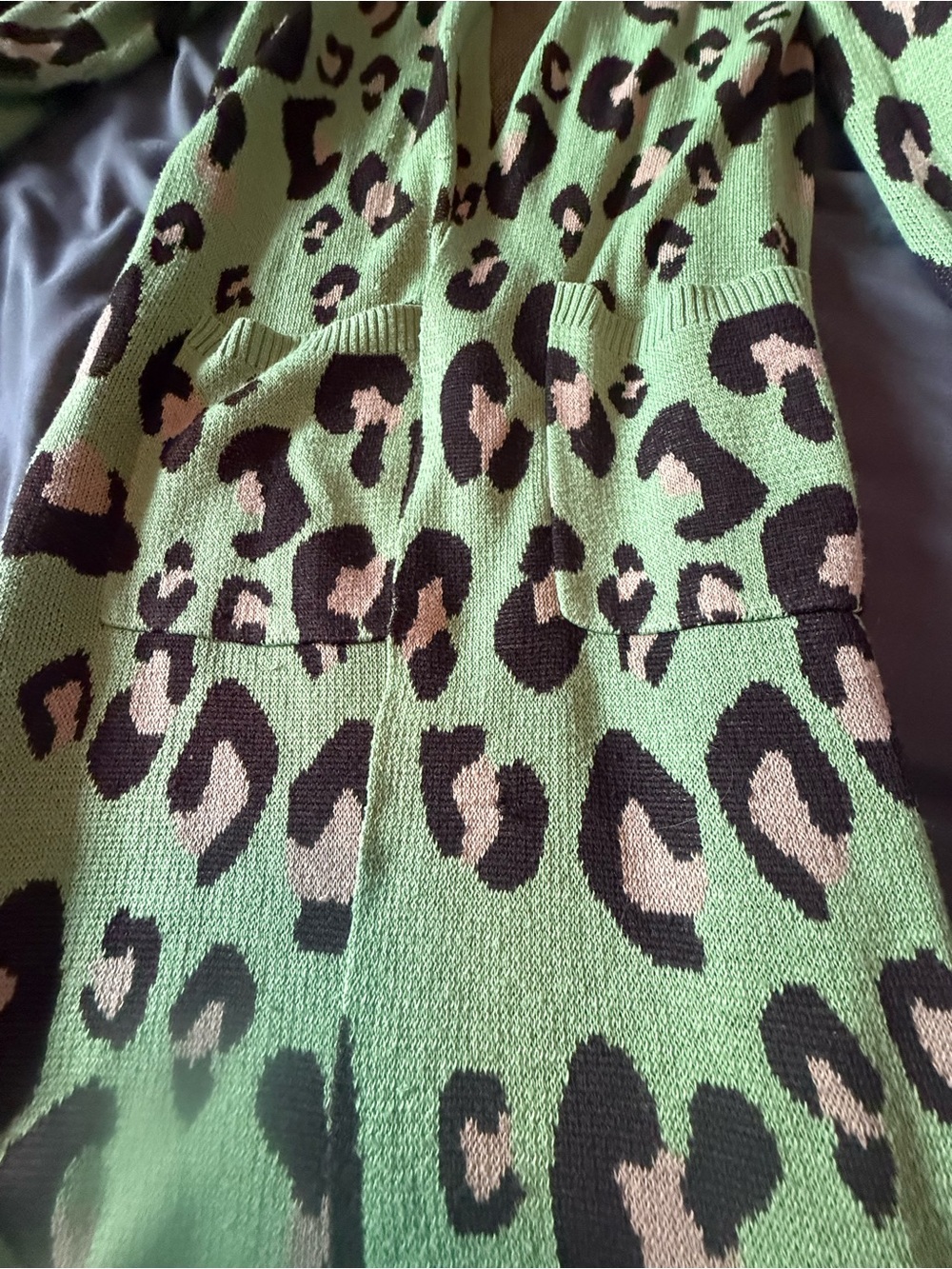 SHEIN Green Leopard Print Cardigan with Pockets